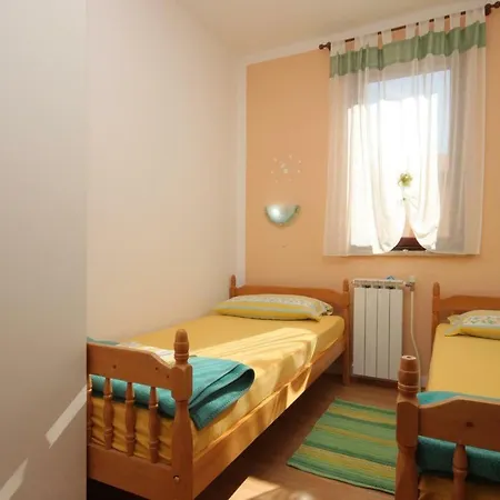 With A Parking Space - 2290 Fažana